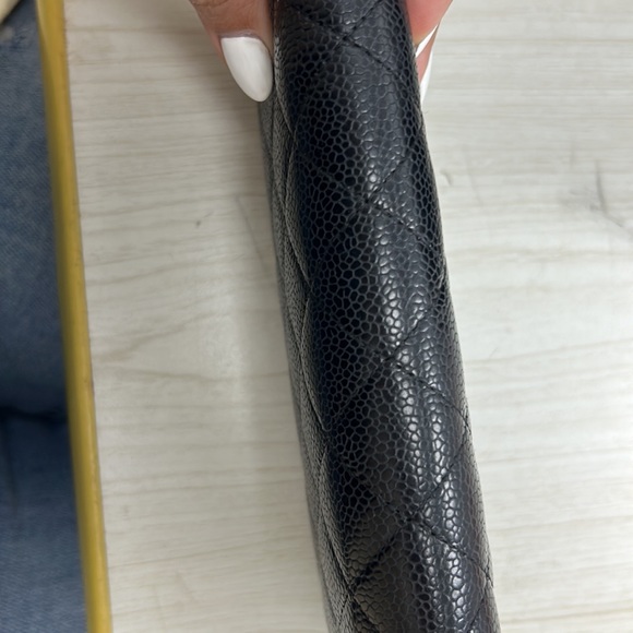 Chanel quilted all around zipper wallet - Picture 4 of 6